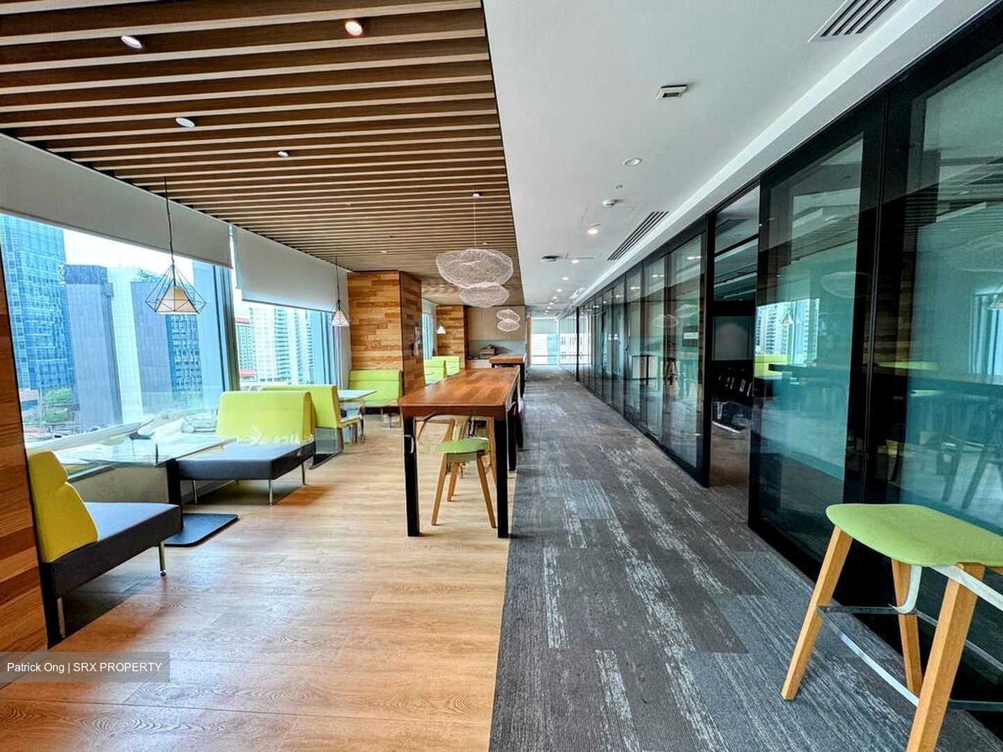 Capital Square (D1), Office #584856861